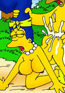 Lisa striptease and gets famous cartoons